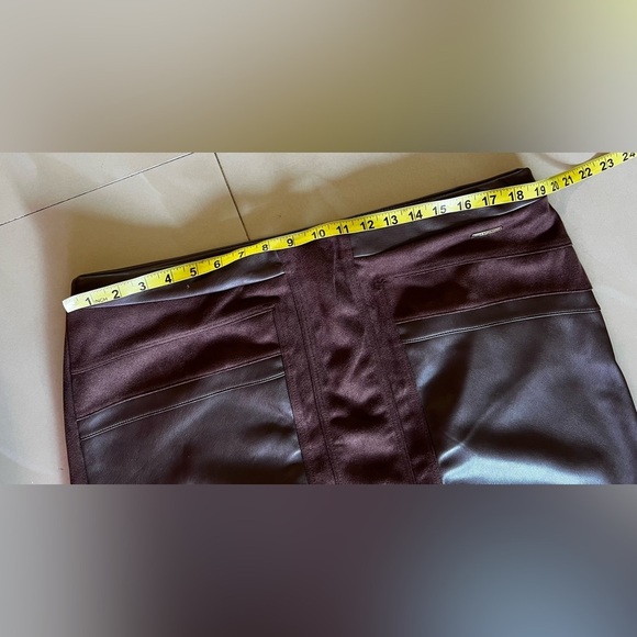 Marc New York Burgundy Velvet Faux Leather mini  Skirt XL  polyester spandex - Picture 9 of 16